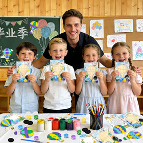 Higzyovn Oh the Places You Go paintbrush with a comfortable grip for kids