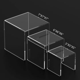HIIMIEI floating-effect risers highlight figures as if suspended mid-air