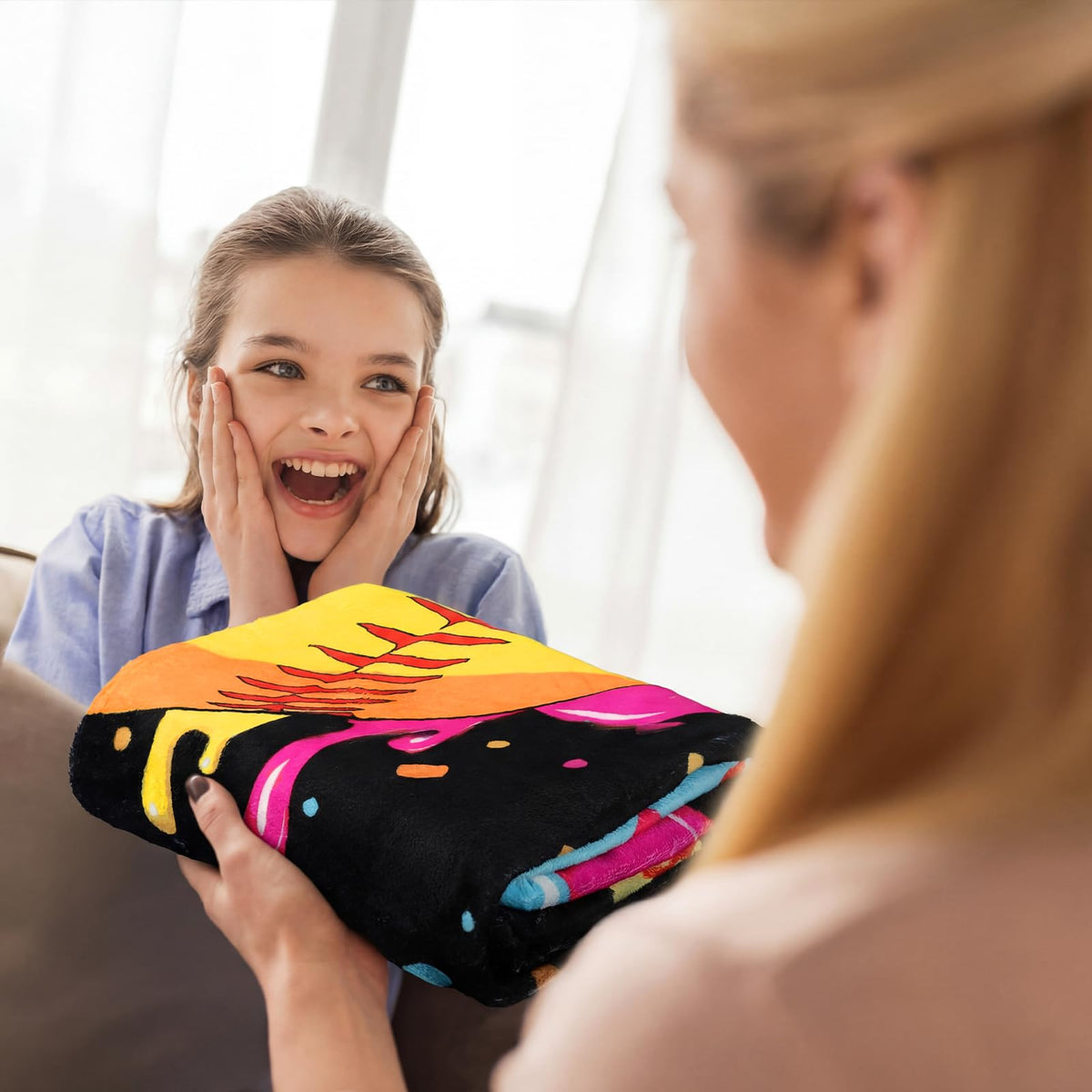 Hillsuren gift-ready blanket signals a thoughtful present for softball fans