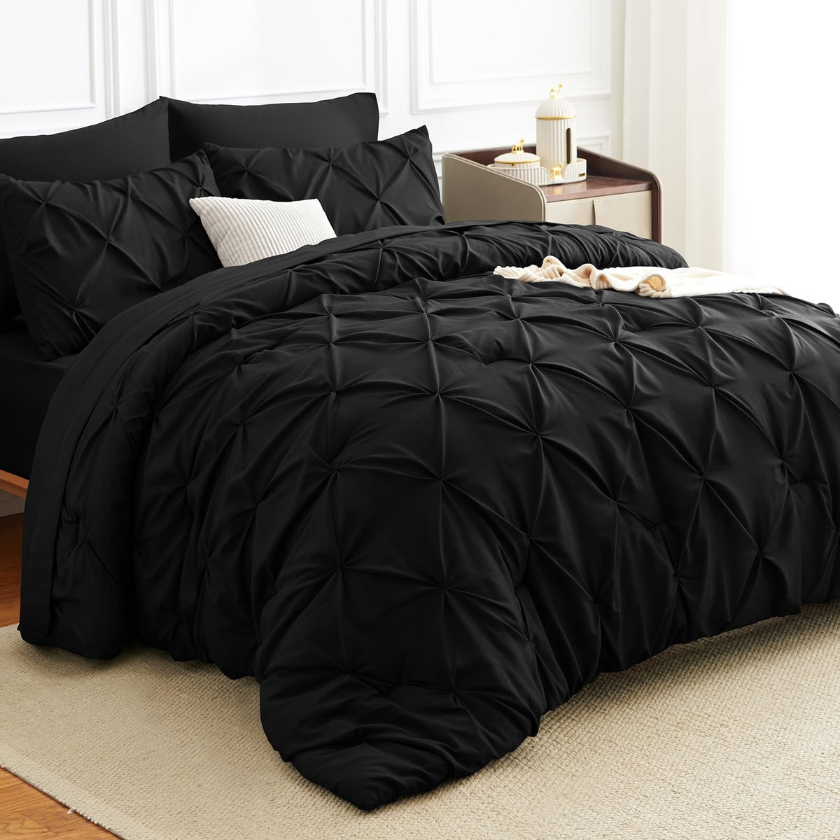 HIMEET king size comforter with pintuck 3D texture for luxury