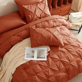 HIMEET Pintuck Bed in a Bag pillow shams in burnt orange complete the set