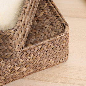 Hipiwe handmade seagrass basket makes a thoughtful housewarming gift.