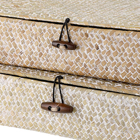 Hipiwe multipurpose storage basket suitable for chargers, cosmetics, and small items.
