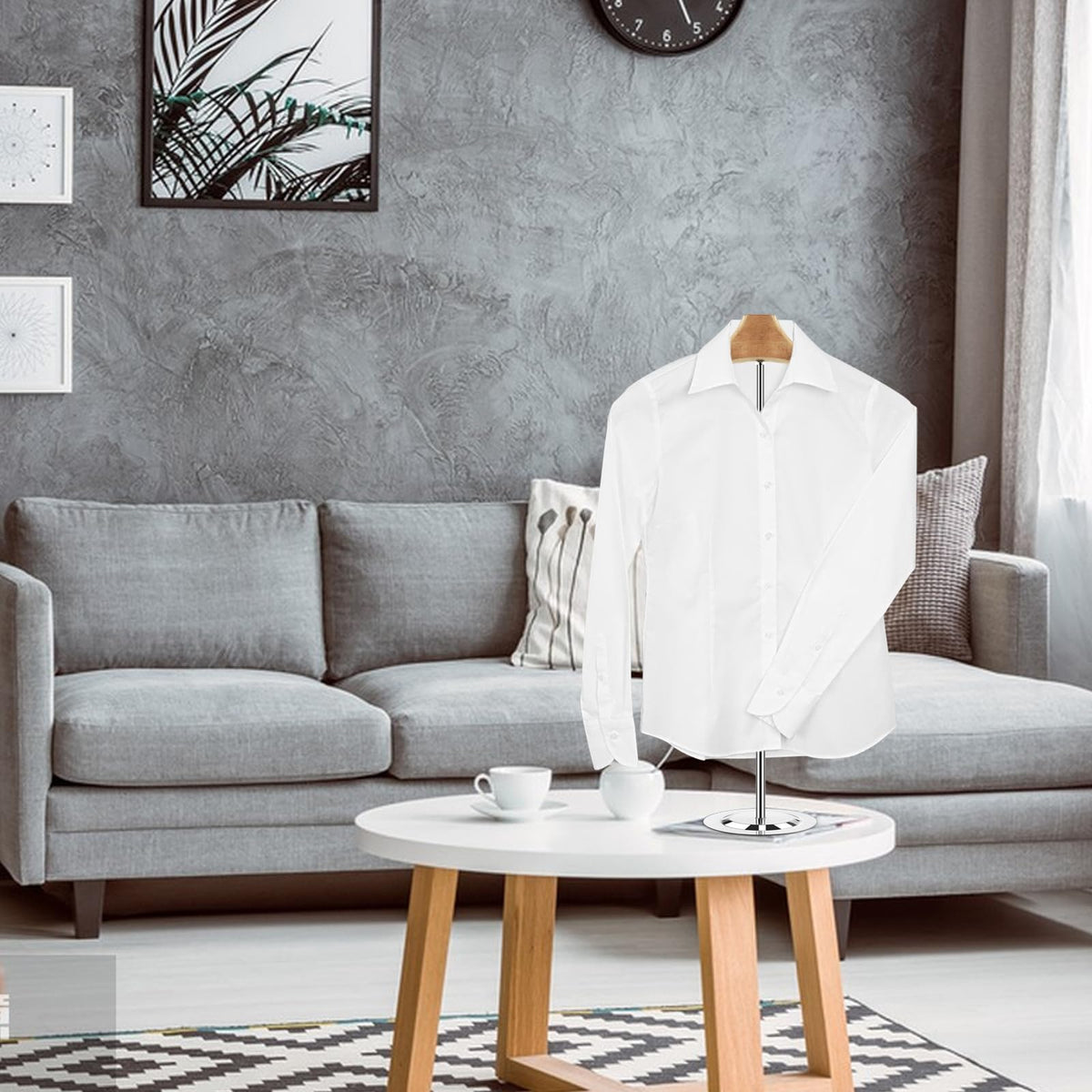 Hlimior compact easy-assembly display stand suits home and retail