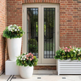 HOHOTIME outdoor-garden-setup delivers a lush look without watering or pruning