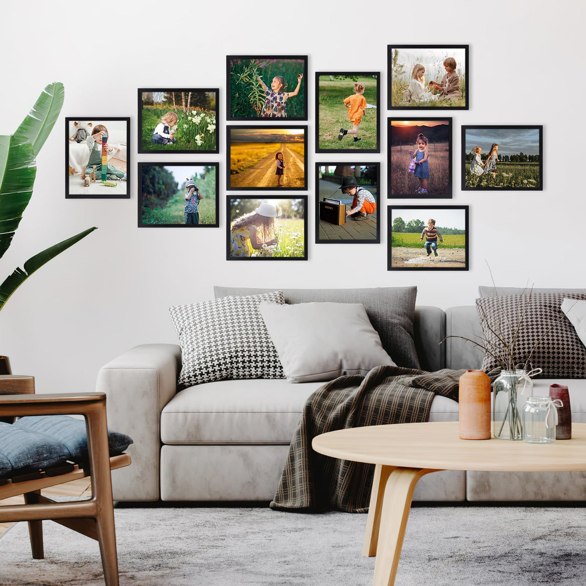 Hoikwo 8x10 frame set for both wall and desk display with protective cover.