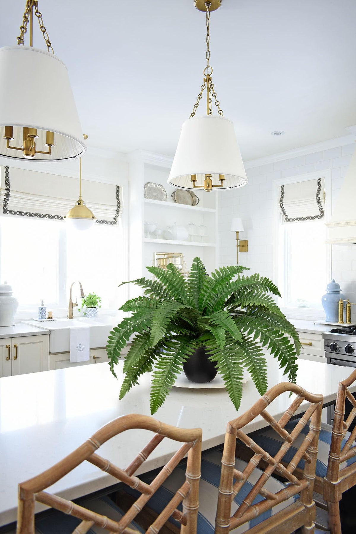 Hollyone imitation ceramic pot paired with artificial fern