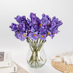 Hollyone iris with bendable stems adapts to bouquets and displays