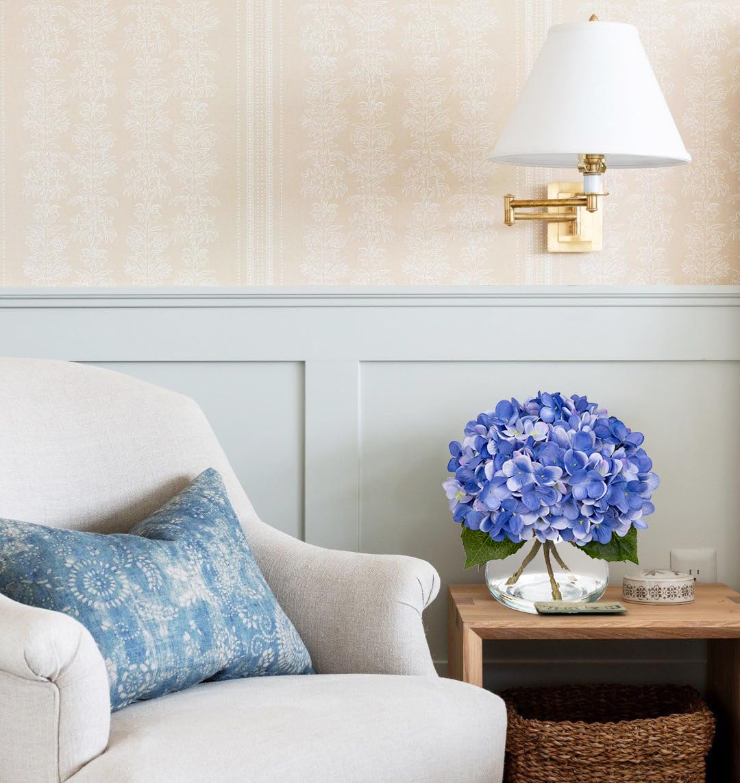 Hollyone ready-to-display centerpiece perfect for tabletops and shelves