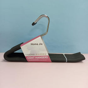 Homa Jia rust-resistant steel frame supports heavy garments.