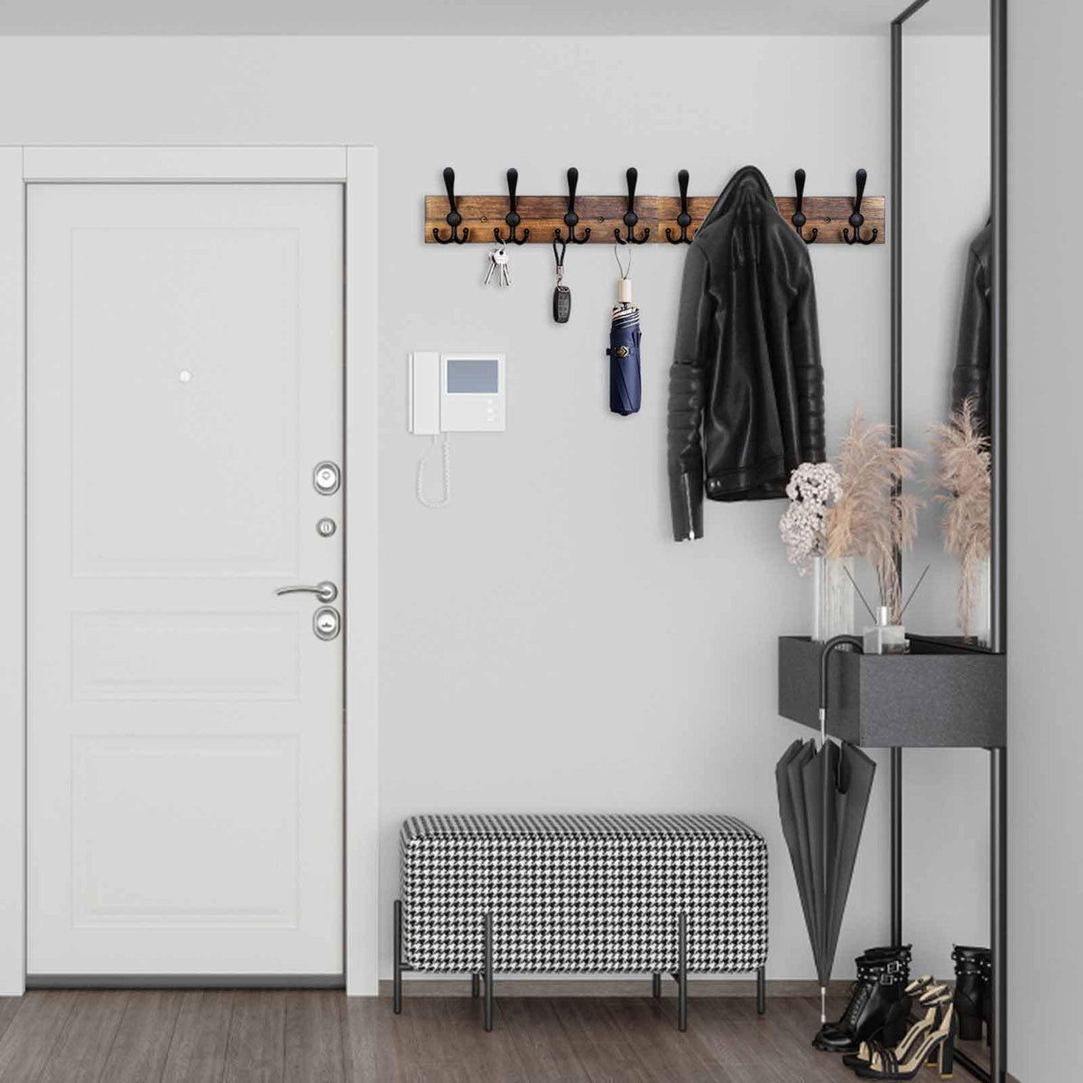 Homagic 8-inch hole spacing enhances hanging stability.