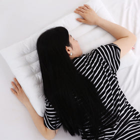 HOMBYS machine-washable pillow lets you refresh easily.
