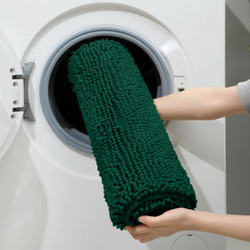 HOMEIDEAS high-pile chenille absorbs water and protects floors