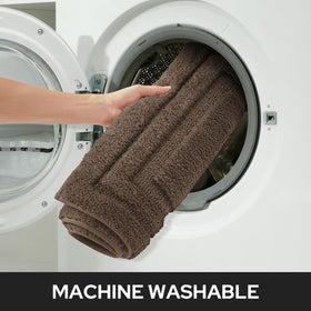 HOMEIDEAS machine-washable rug set resists wear and color fading.