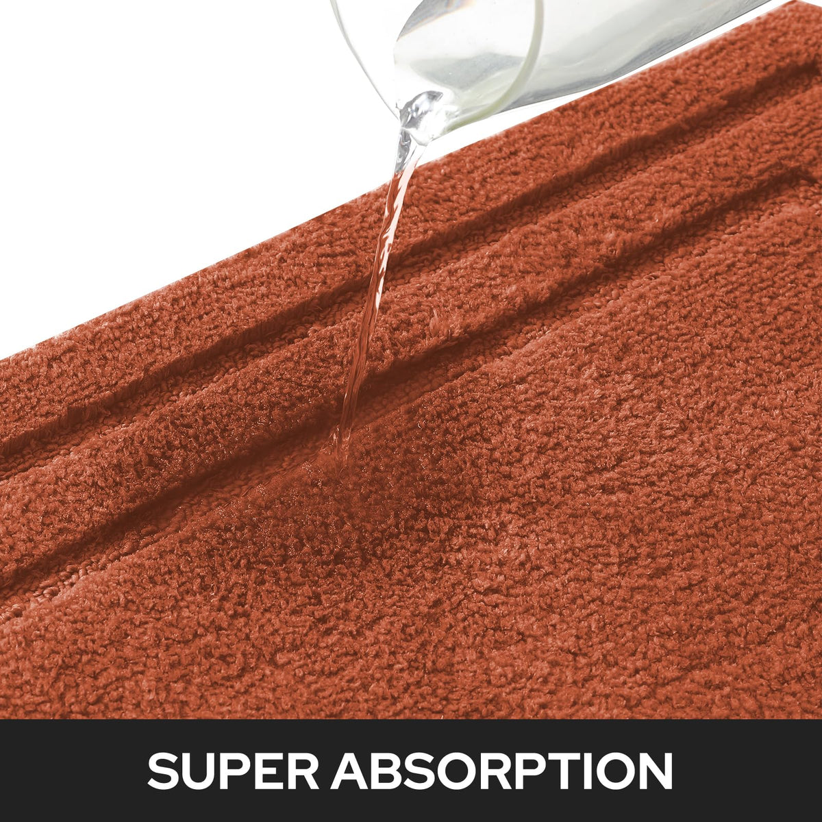 Homeideas microfiber rug absorbs water quickly for tidy bathroom floors