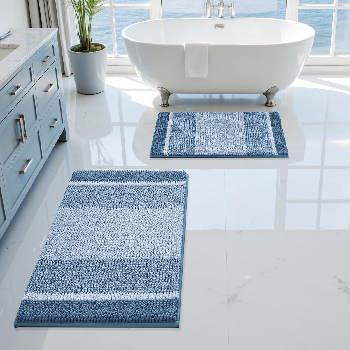 HOMEIDEAS non-slip backing helps prevent slips on tile or wood.