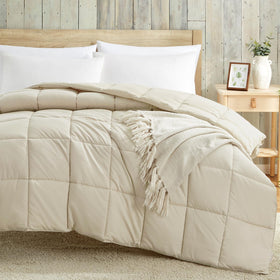 Homelike Moment beige packaging indicating ready-to-use bedding upgrade.
