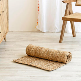 HOMEMONDE eco-friendly farmhouse rug for living room ambiance.