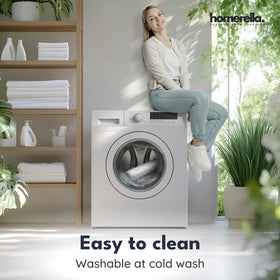 Homerella machine washable bath mat is easy to clean