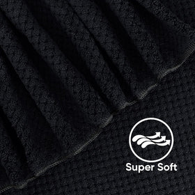 HOMEXCEL towels showing quick-dry absorbency after use