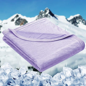 HOMFINE cooling blanket front view with mica nylon and polyester for breathable cooling