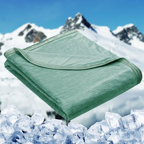 HOMFINE cooling blanket front view—breathable surface for warm nights