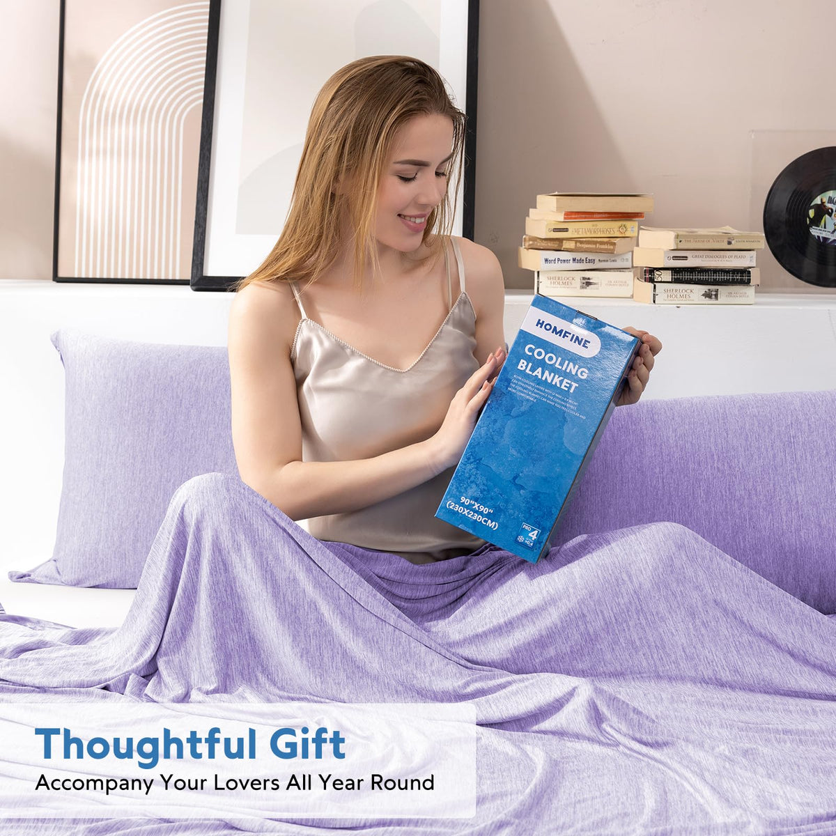 HOMFINE cooling blanket moisture-wicking anti-static fabric in use