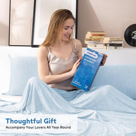 Packaging shows HOMFINE cooling blanket as a thoughtful gift option.