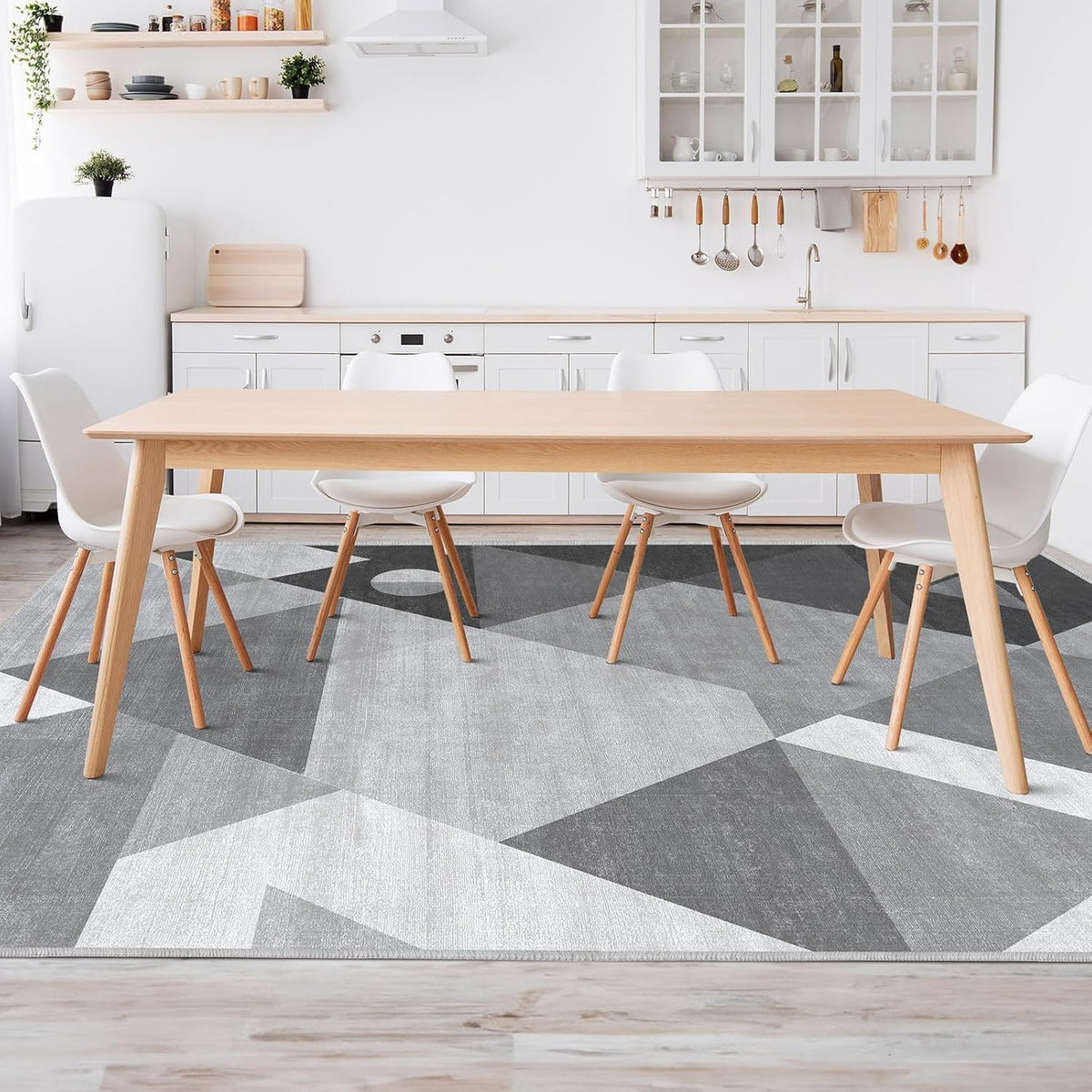 HOMFINE geometric-grey rug adds depth and warmth to the space.