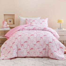 Homilay pink check comforter close-up—microfiber feels ultra-soft and durable.