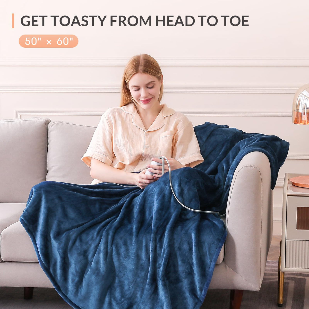 LuxeHeat blanket material: plush flannel and Sherpa for cozy warmth