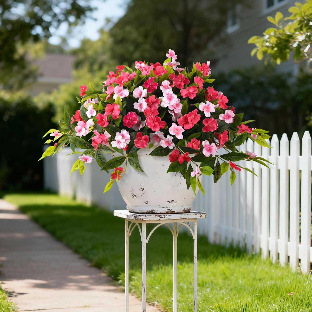 Hommyea UV-resistant outdoor artificial flowers maintaining vibrant color outdoors