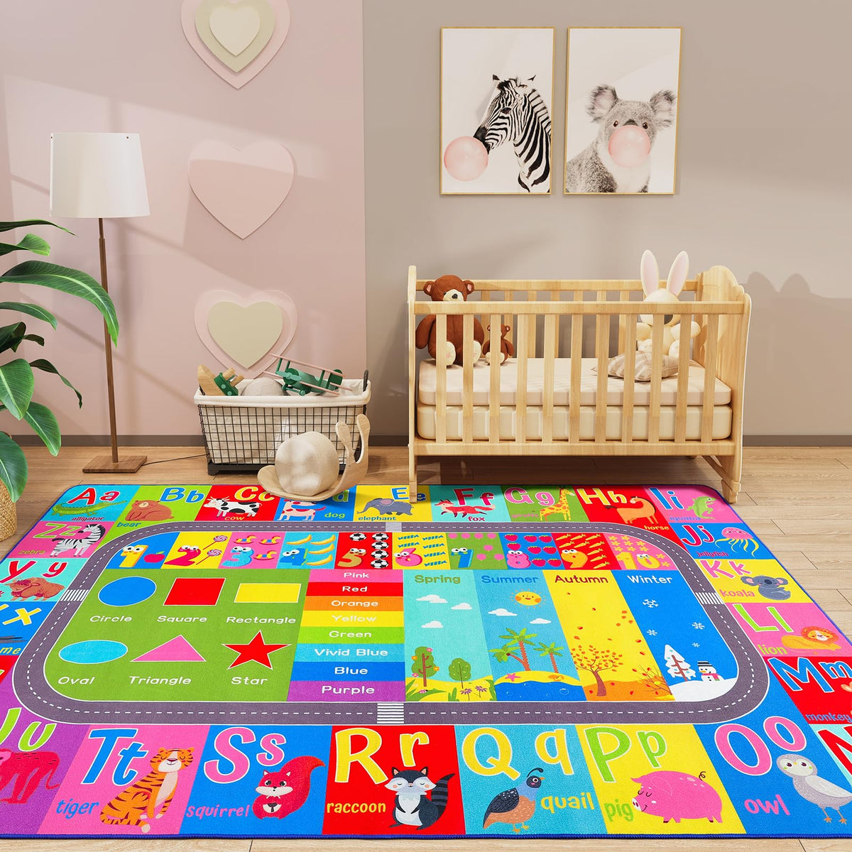 HOMORE rug with animals visuals to spark curiosity and exploration