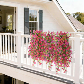 Homsunny artificial flowers feature realistic textures and bendable stems for easy arrangement.