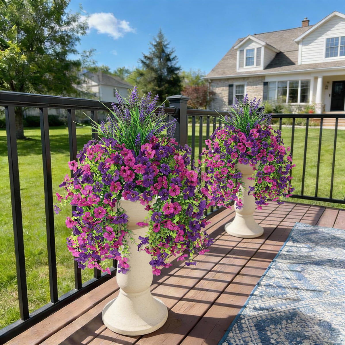 Homsunny no-maintenance hanging flowers require no watering.