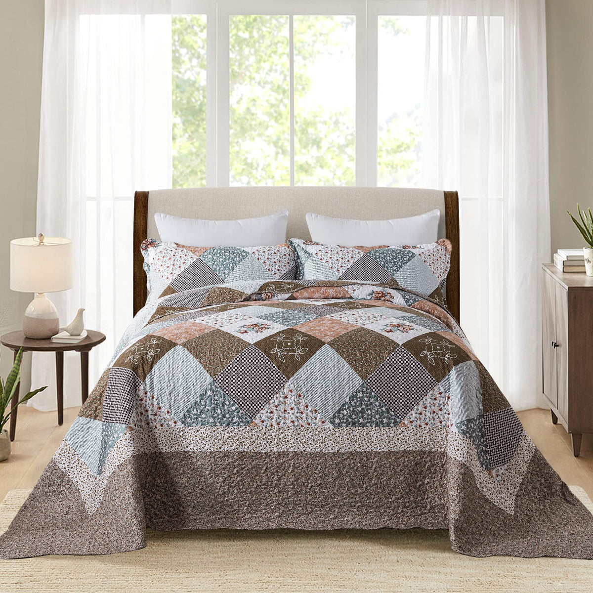 HoneiLife packaging image shows a complete bed set ready for instant styling.