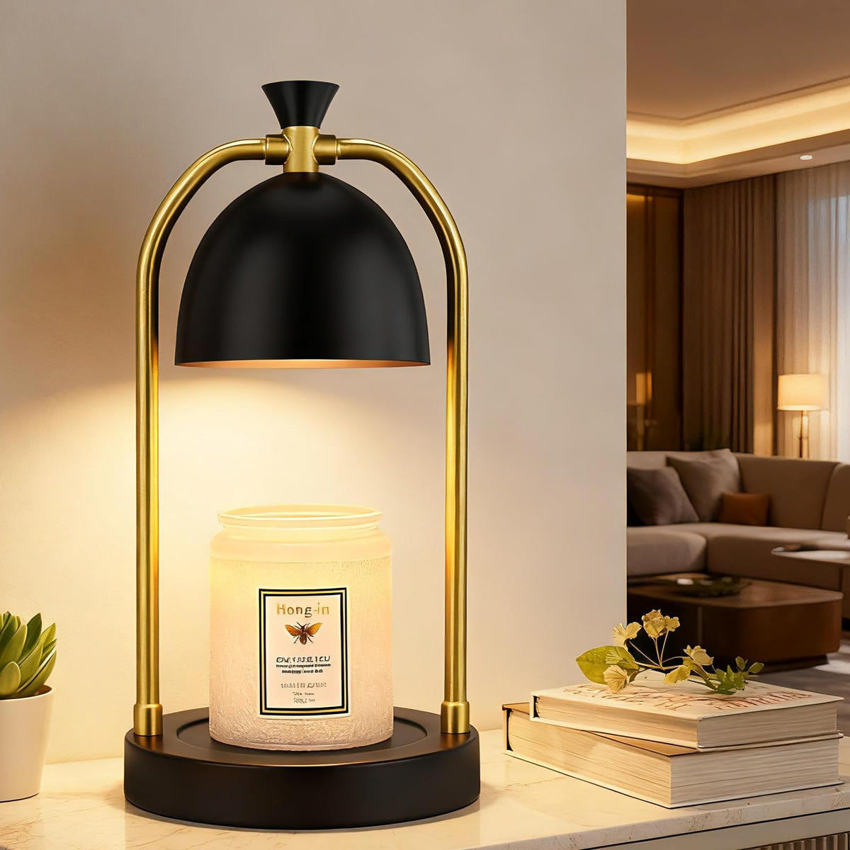 Hong-in Candle Warmer Lamp arrives in gift-ready packaging.