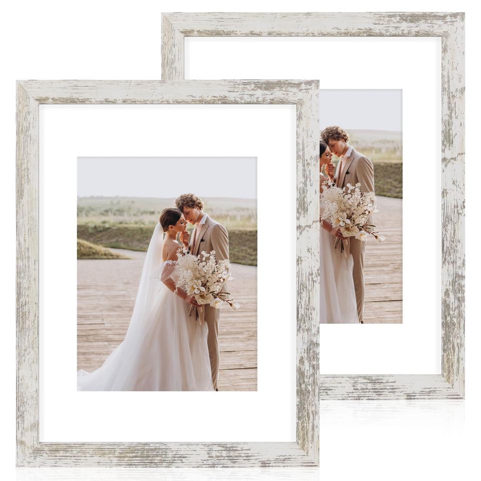 Hongkee 11x14 frame with glass front showcases clear, vibrant photos.