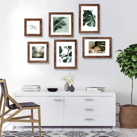 Hongkee glass-front frame protects memories from dust and scratches.