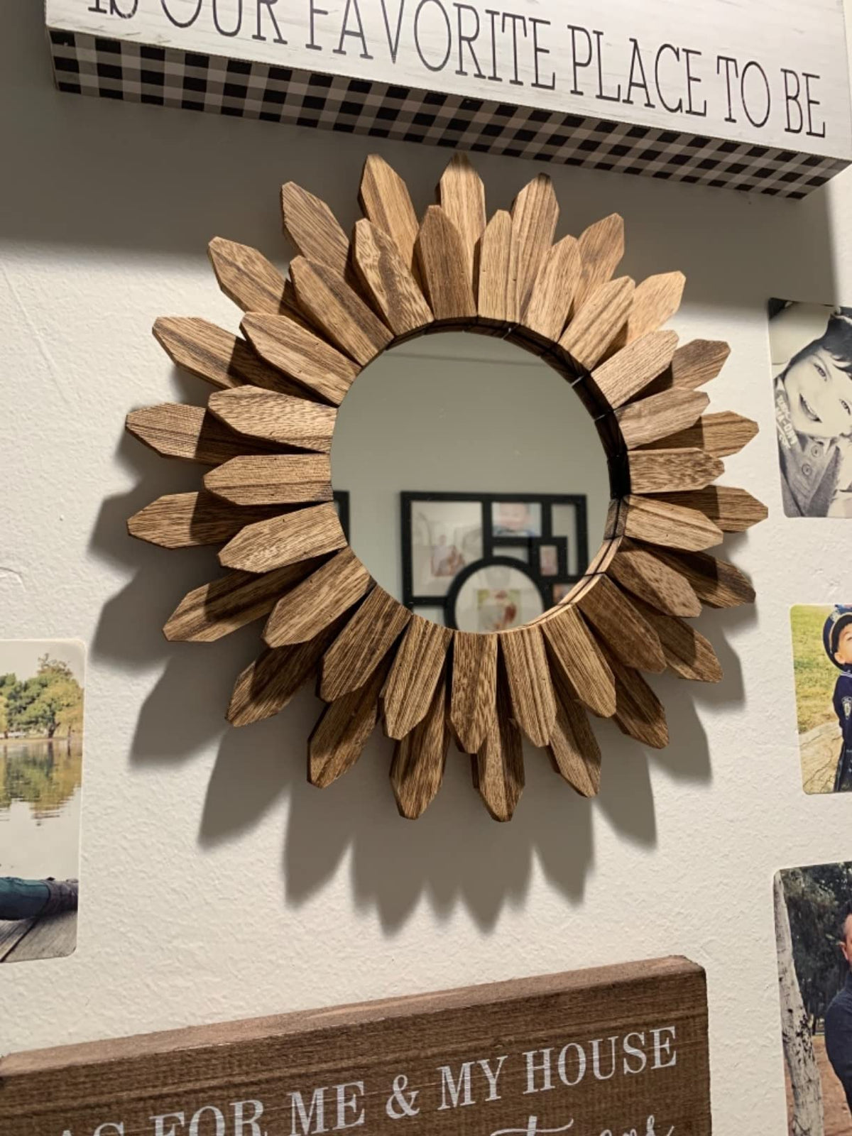 Honiway distortion-free silver glass mirror provides clear reflections.