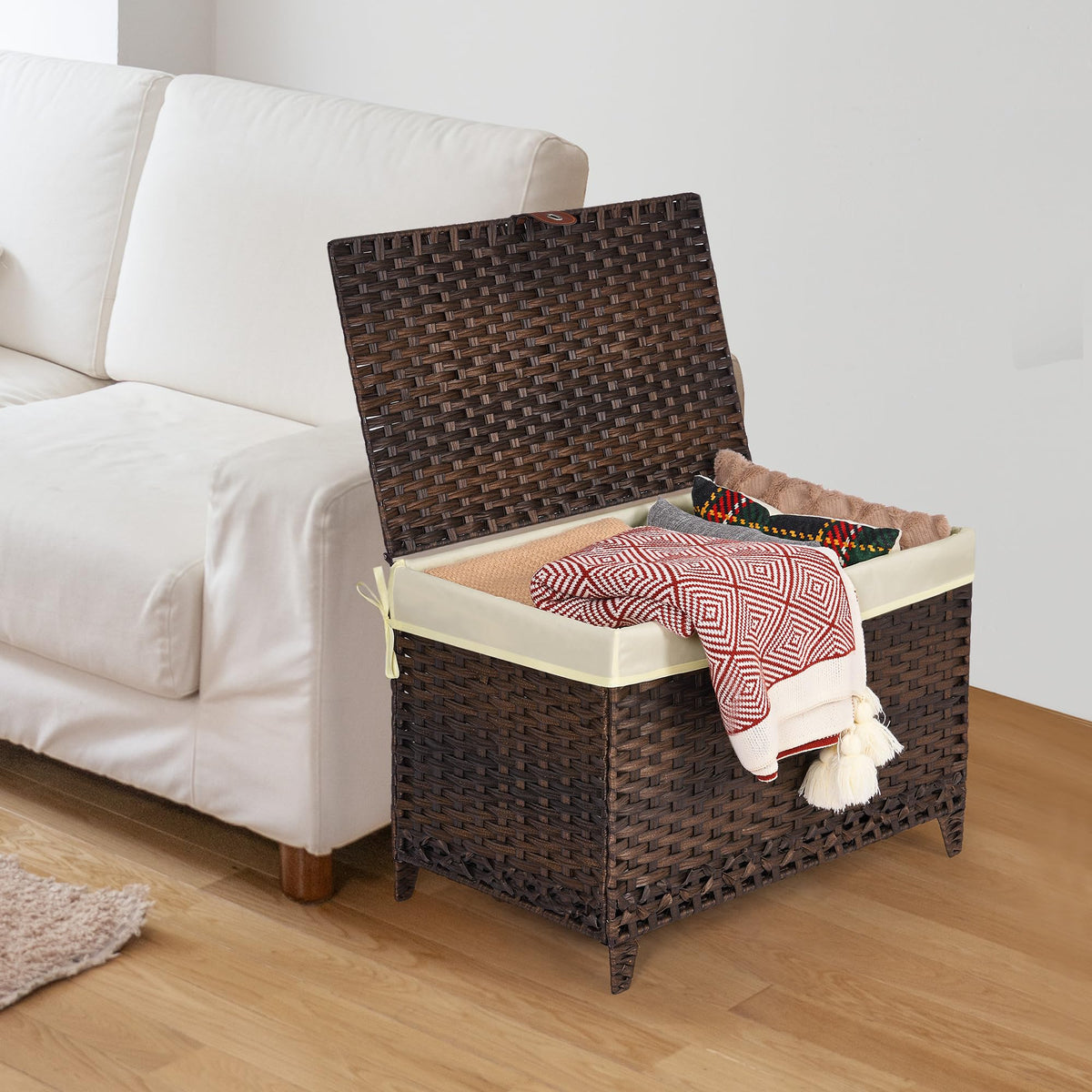 Honjourai foldable design allows compact storage when not in use.