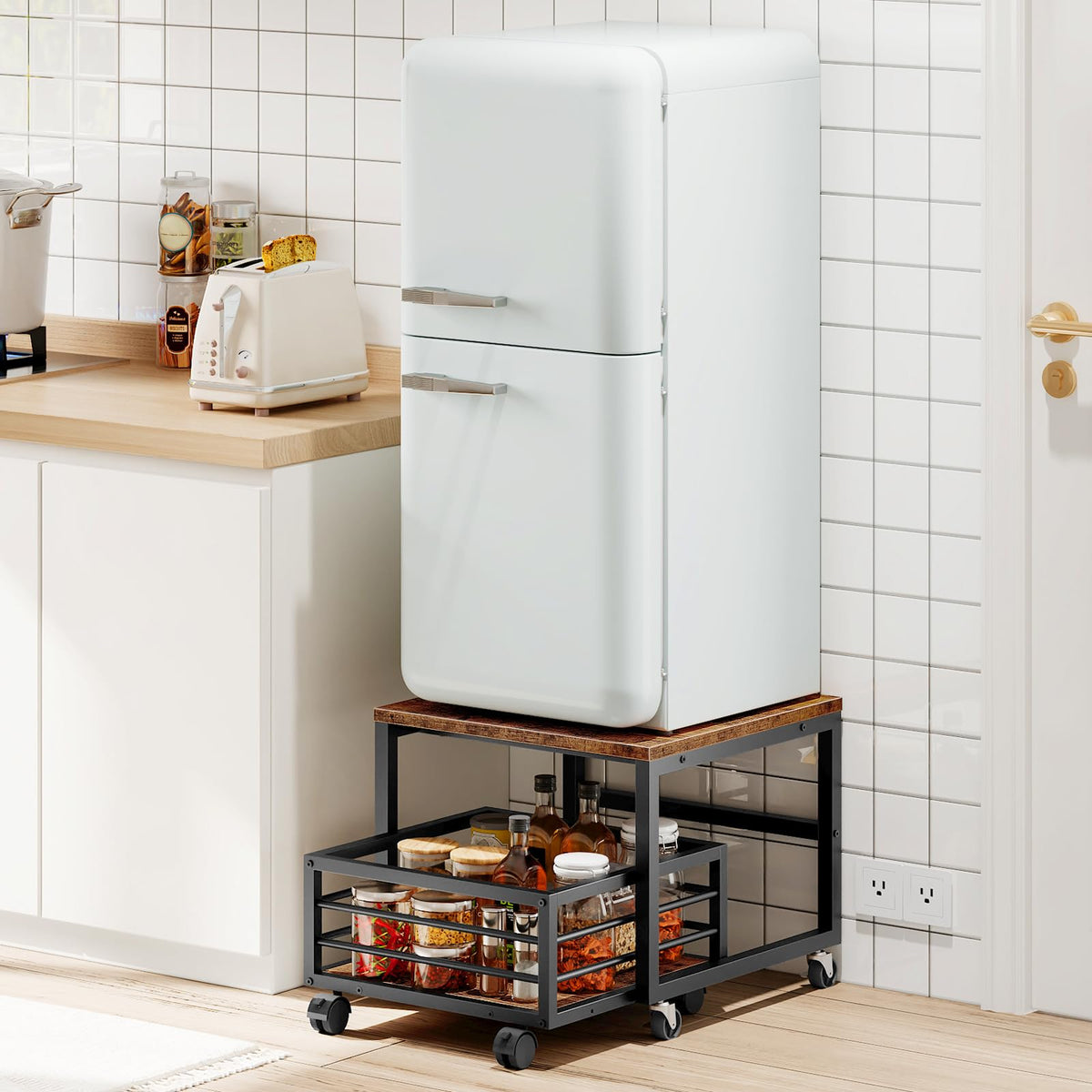 HOOBRO BF155TL01 360-degree casters enable easy repositioning.