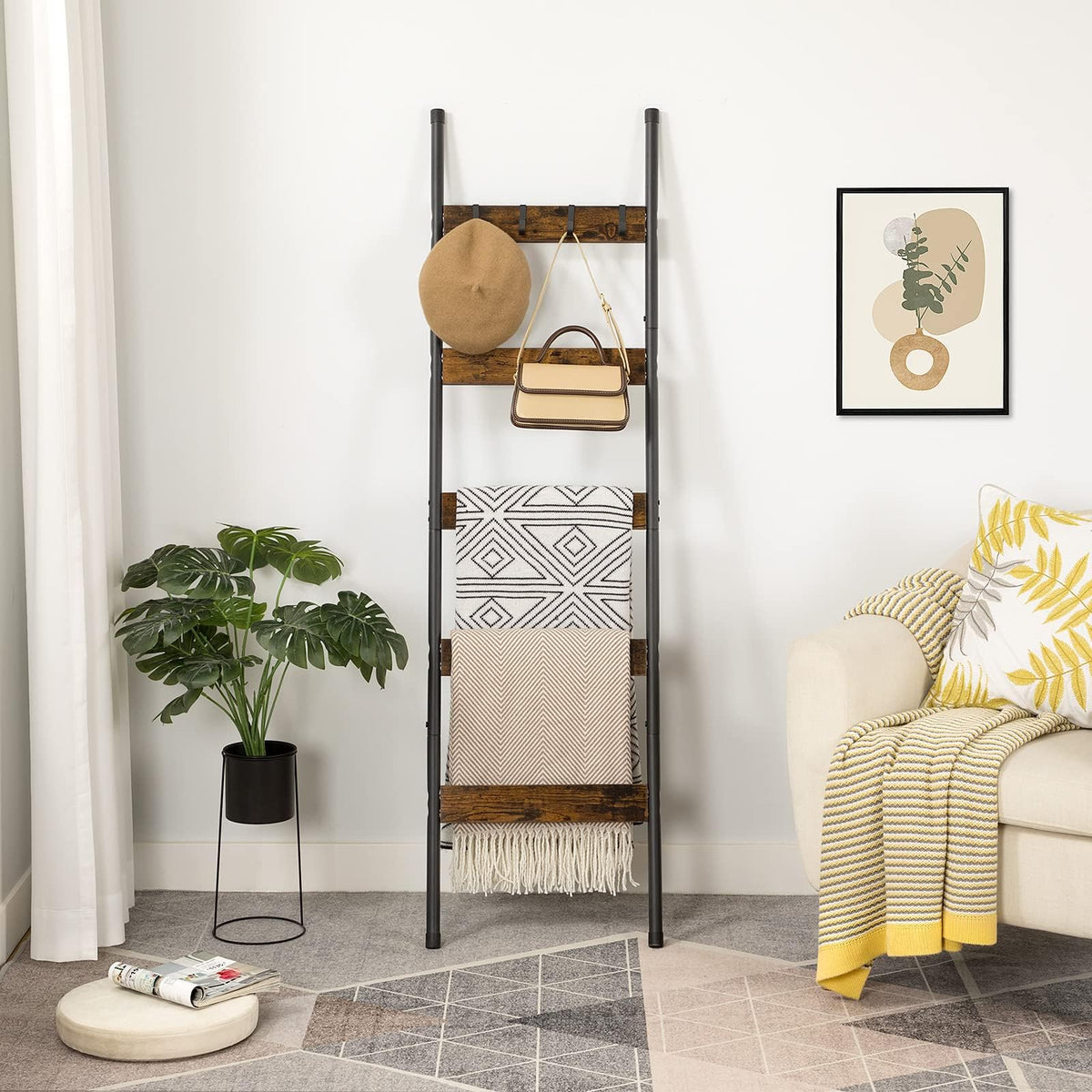 HOOBRO blanket ladder with removable hooks for coats scarves hats.