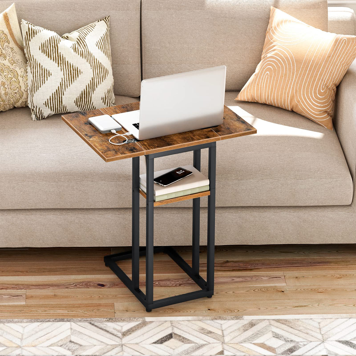 HOOBRO easy-assembly end table ready in minutes