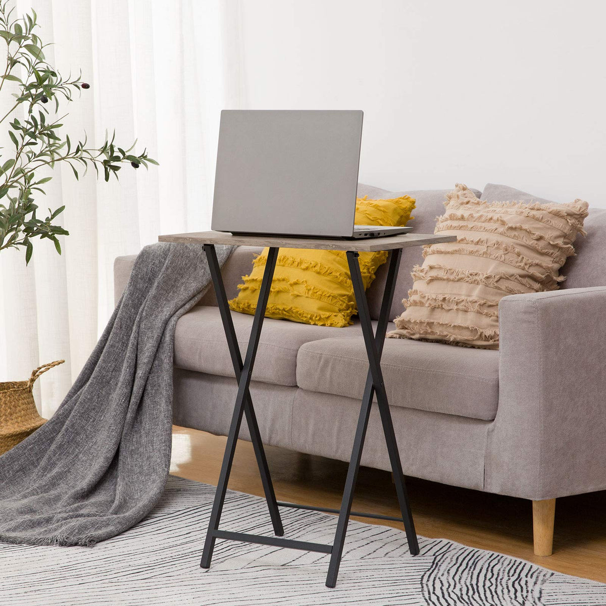 HOOBRO folding TV table in living room showcasing retro design