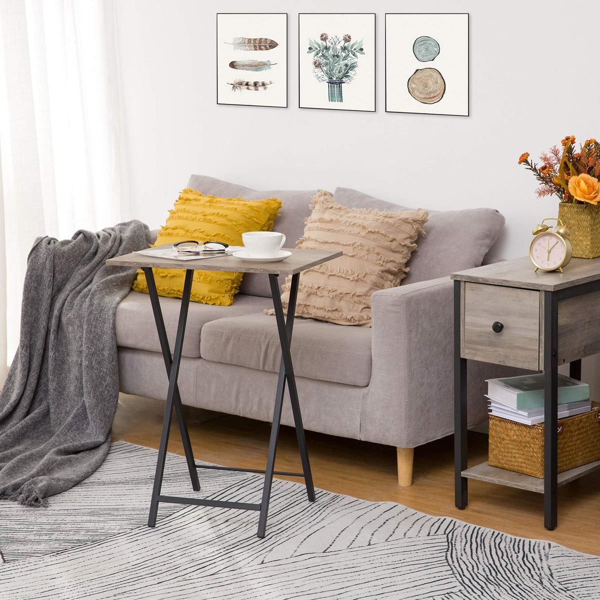 HOOBRO folding TV table metal frame highlights sturdy build
