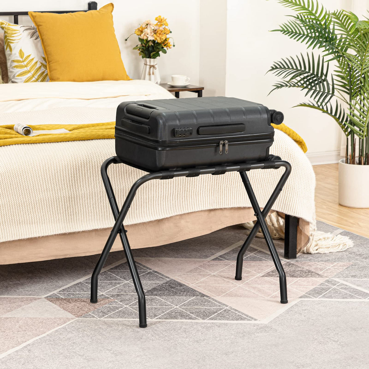 HOOBRO luggage rack black-design blends with any decor.