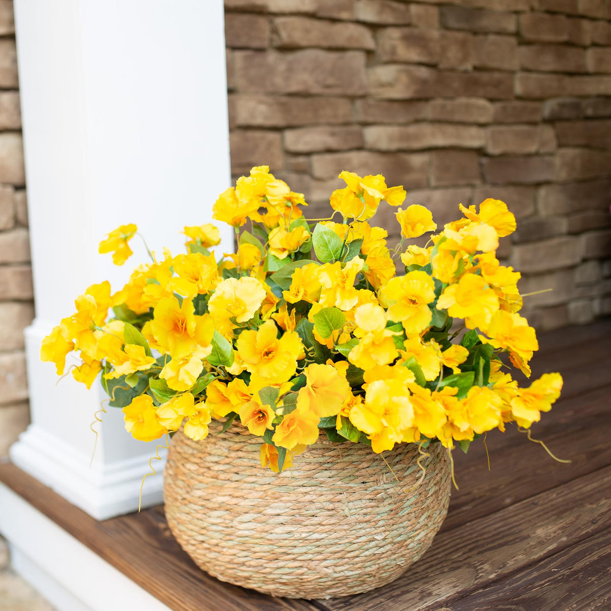 Hoppwodd hibiscus detailed bloom highlights natural look and low-maintenance care.