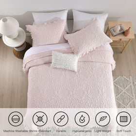 Elegant flower design with ruffled edges on HORIMOTE HOME bedding.