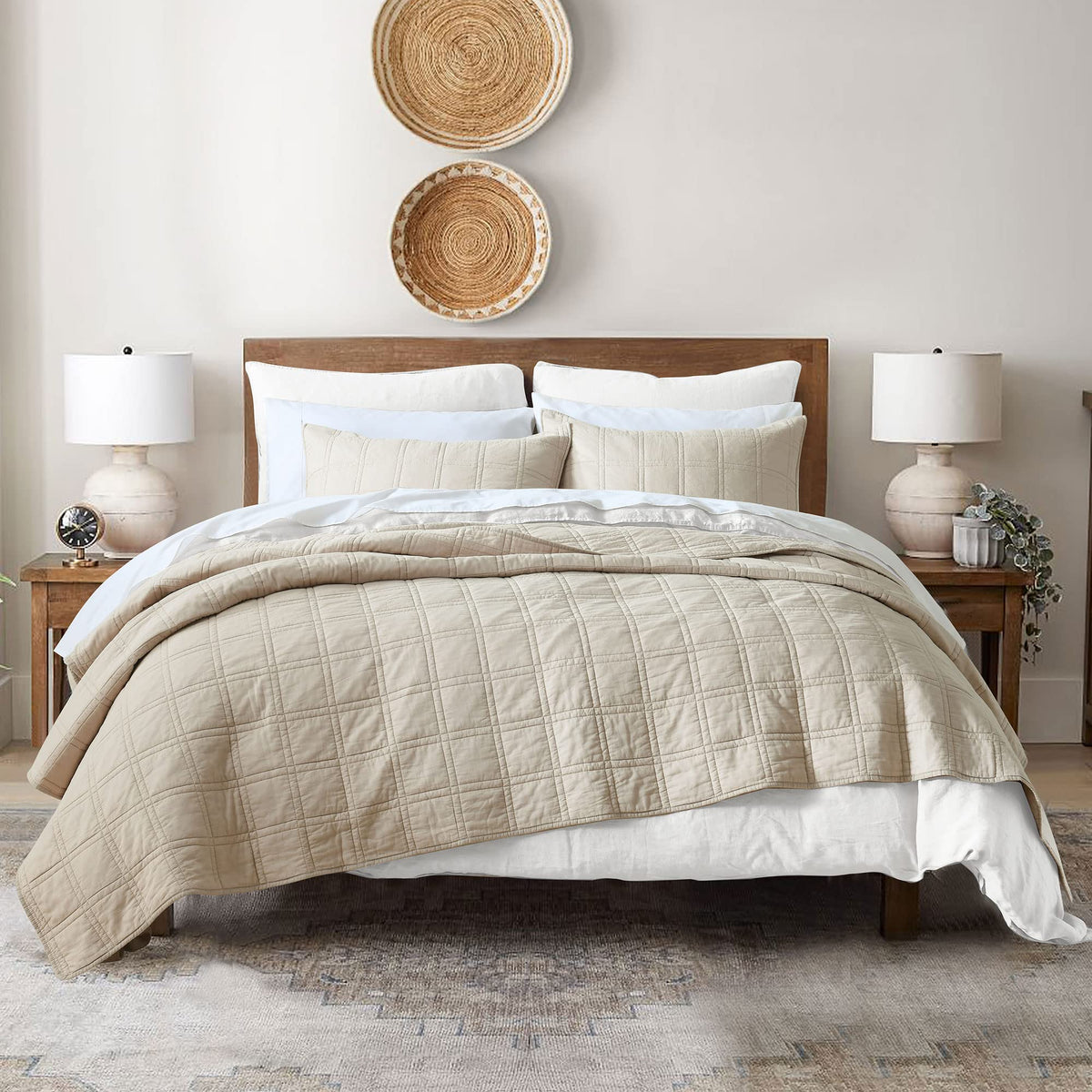 HORIMOTE HOME queen quilt beige bedspread on bed showing cozy all-season comfort